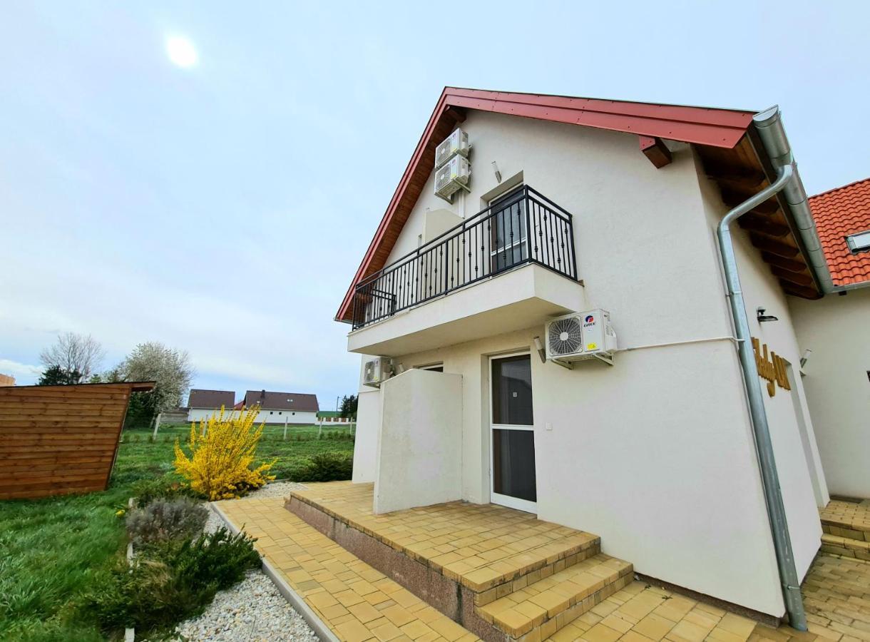 Szekely-Lak Apartman Hegyko Exterior photo